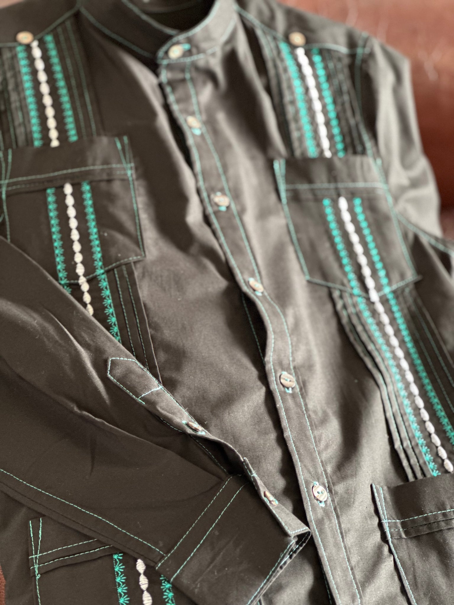Mint chocolate chip guayabera Long sleeve