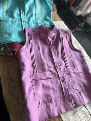 Women’s linen guayaberas