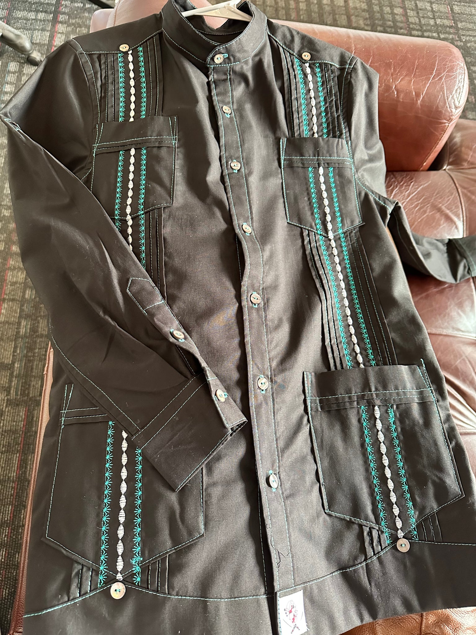 Mint chocolate chip guayabera Long sleeve
