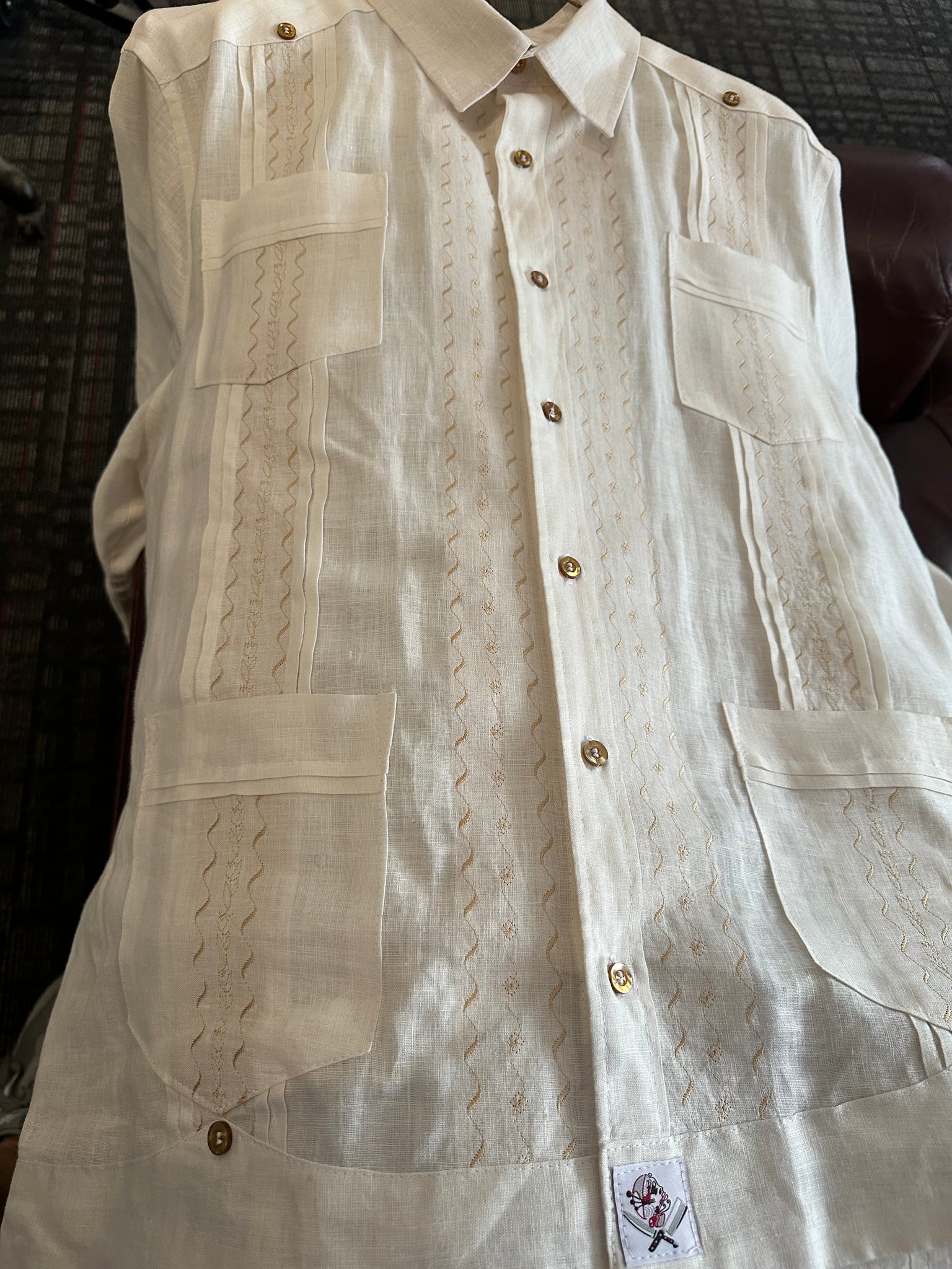 El Jefe de Jefes linen guayabera