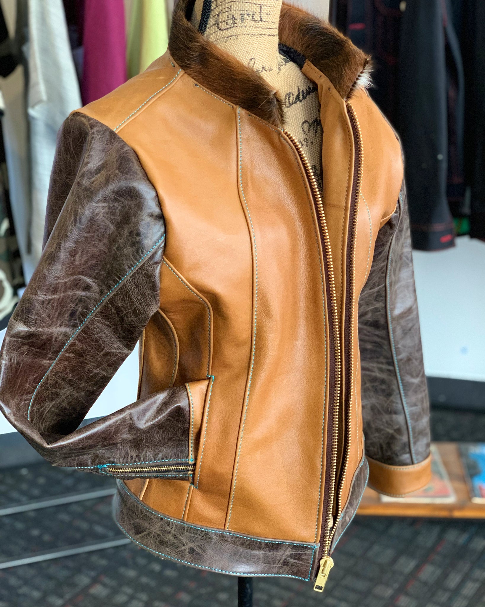 Women’s easy rider with fur on cowhide