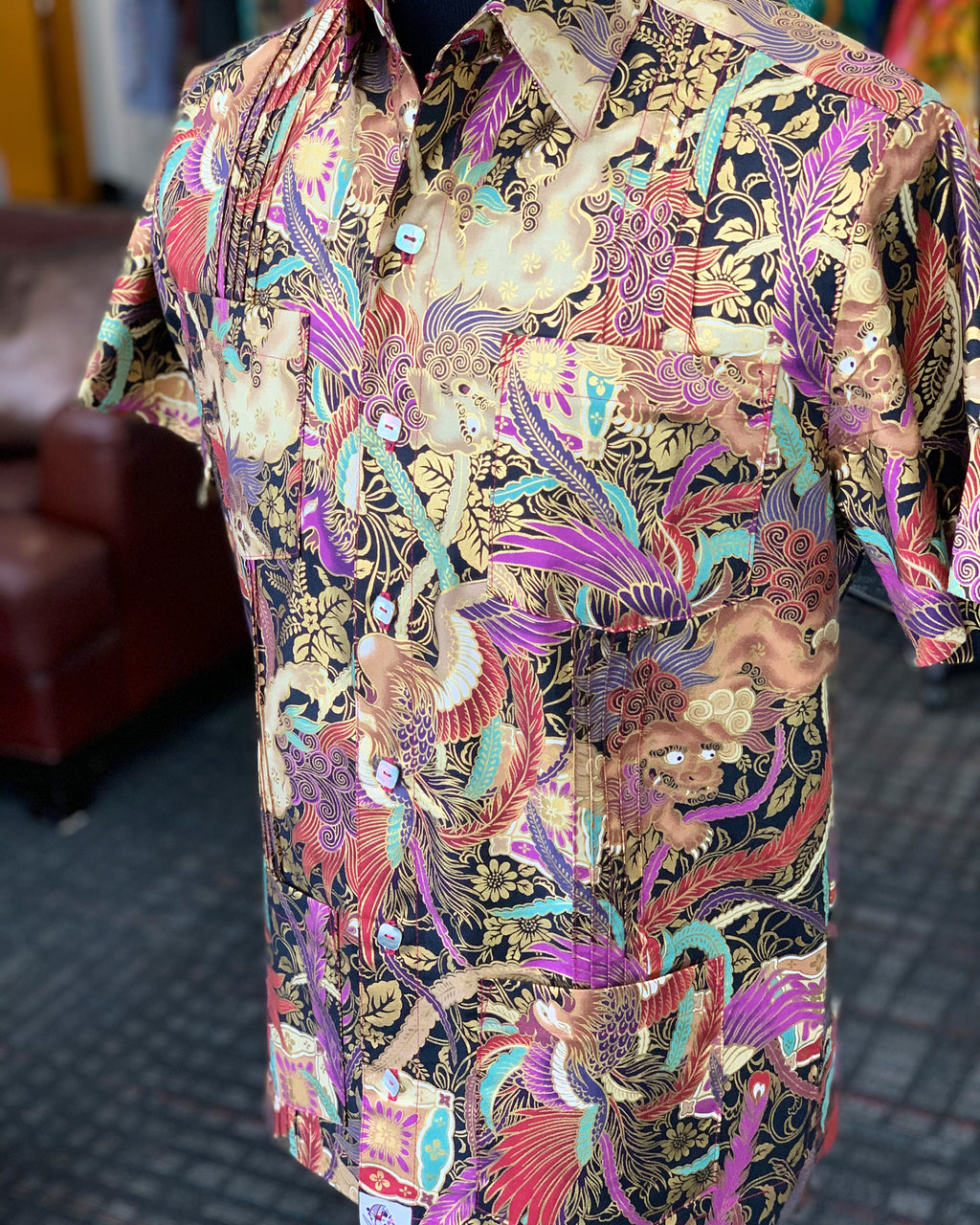 Lord of ChinaTown metallic guayabera