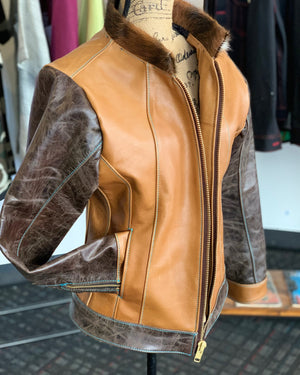 Women’s easy rider with fur on cowhide
