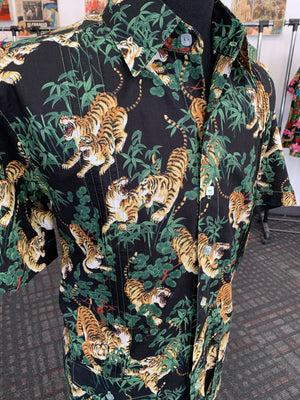 Los Tigers guayabera